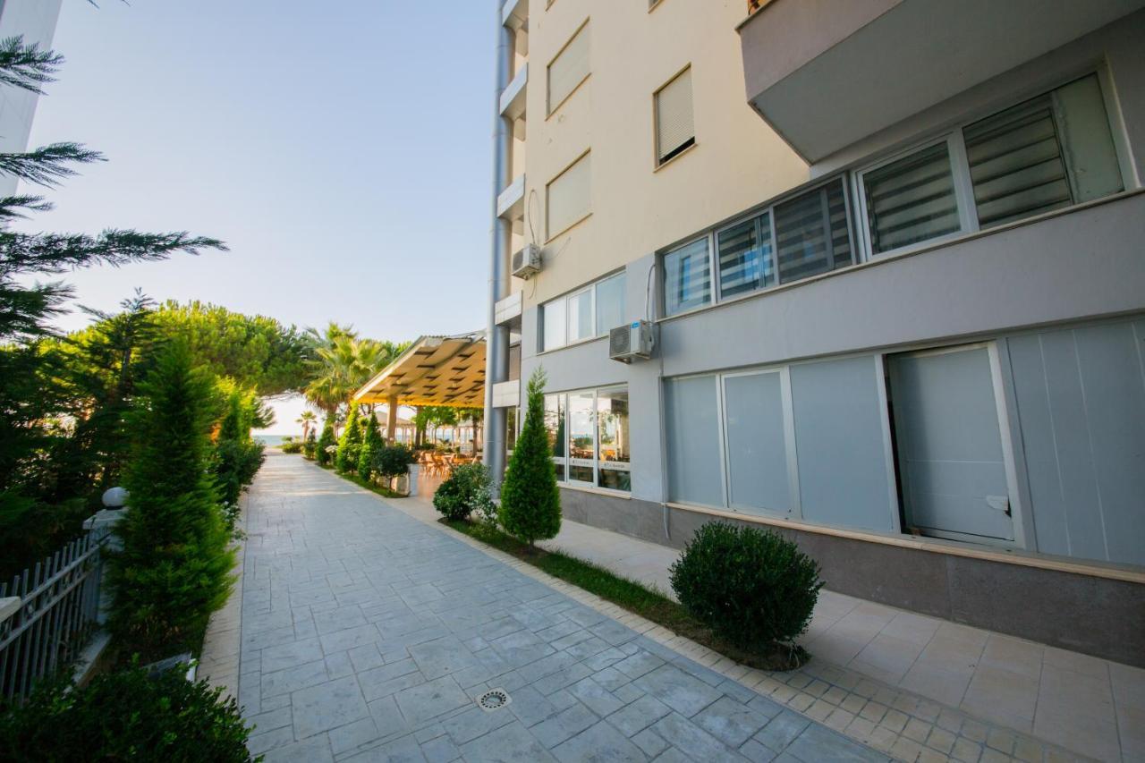 Apartments Qerret Golem  Exteriér fotografie
